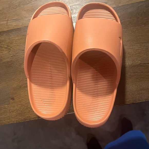 Nike Calm Slides  size 7 worn once no box - Picture 4 of 4